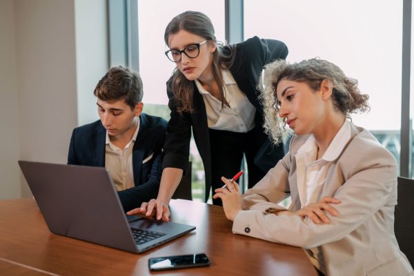 10 Essential Traits of Highly Successful Business Leaders