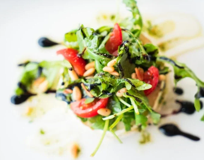 Comparing the Acidic and Alkaline Diets: Which One is Right for You?