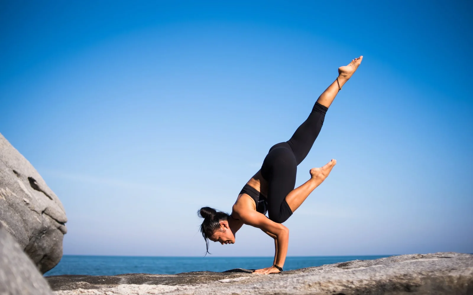 Optimize Your Strength and Fitness with Yoga: Unlocking the Benefits of Yoga for Physical Health and Fitness